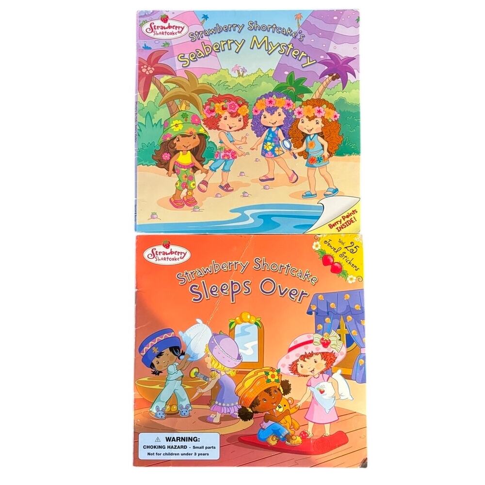 VTG 2004-5 2 Strawberry Shortcake Books, Sleep Over & Seaberry Mystery, PB